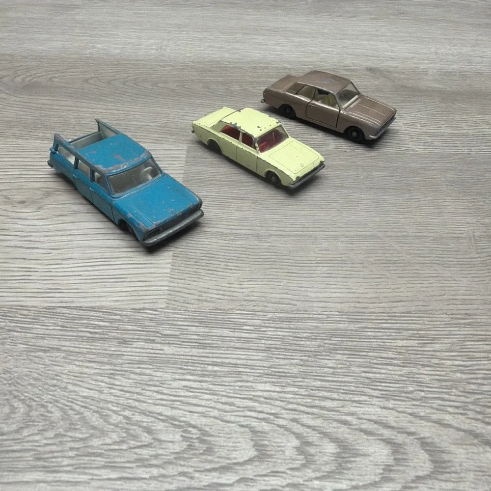 Matchbox By Lesney Lot. No 42  Studebaker Lark Wagonaire No 45  Ford Corsair
